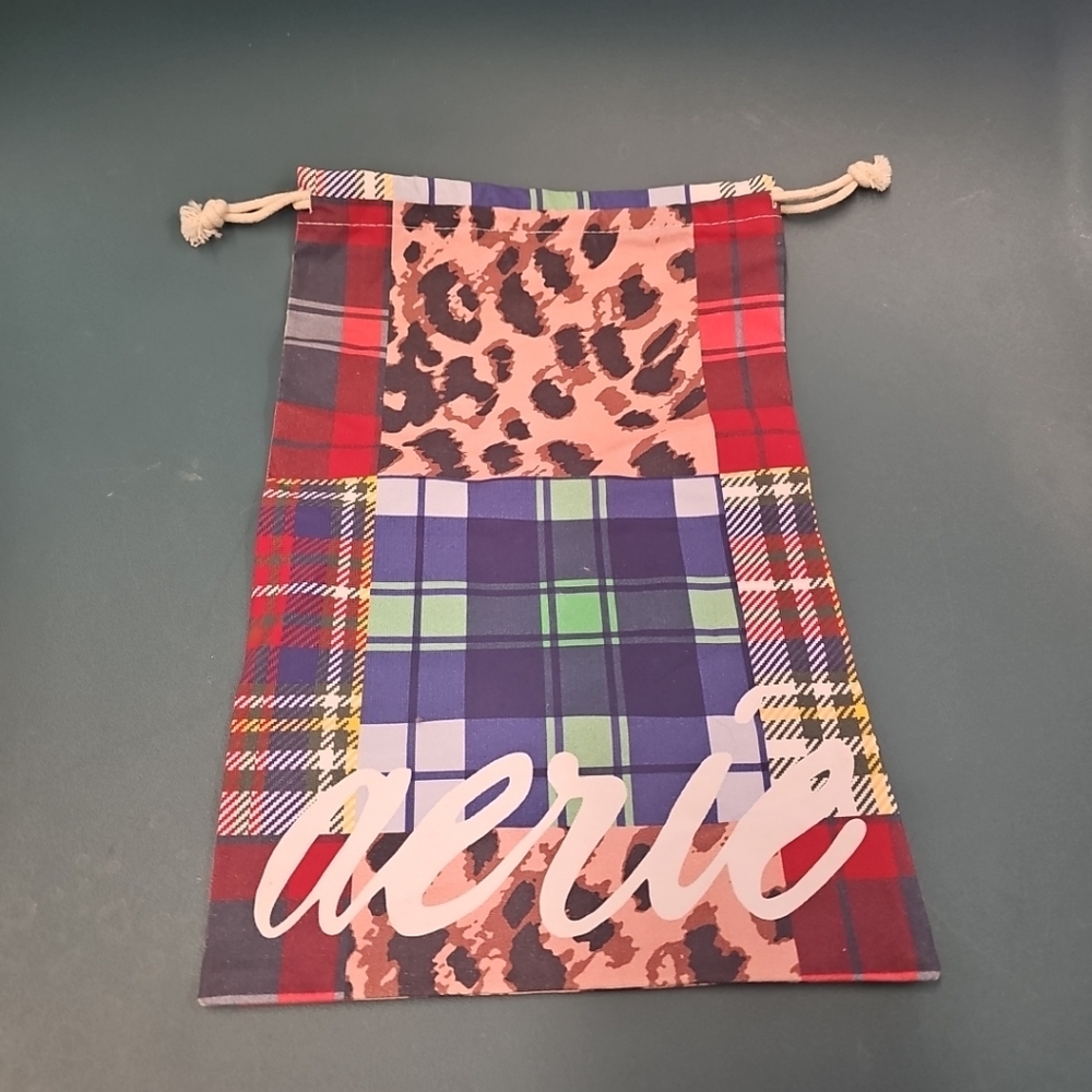 New Aerie Small Drawstring Patchwork Bag Multicol… - image 1